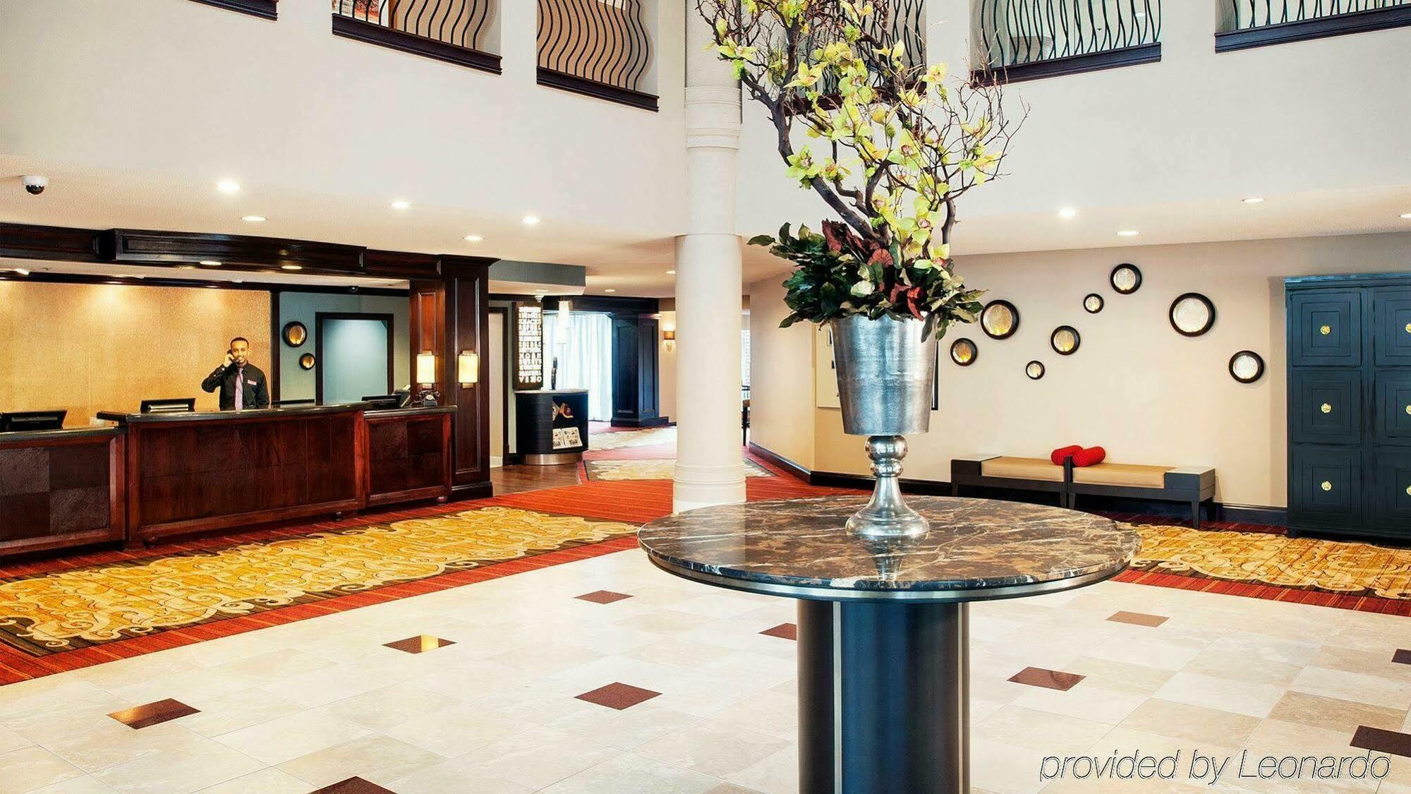 Готель Doubletree By Hilton Mclean Tysons Тайсонс-Корнер Екстер'єр фото